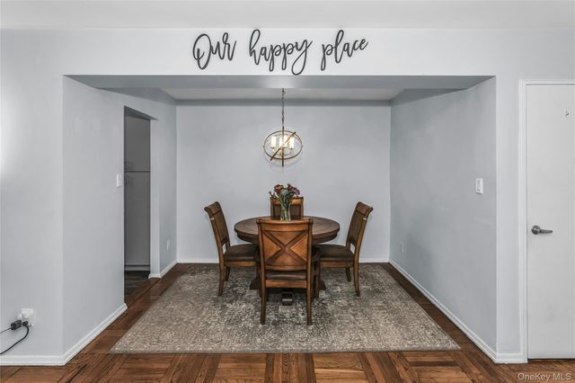 200 Atlantic Avenue 123, Lynbrook, NY 11563