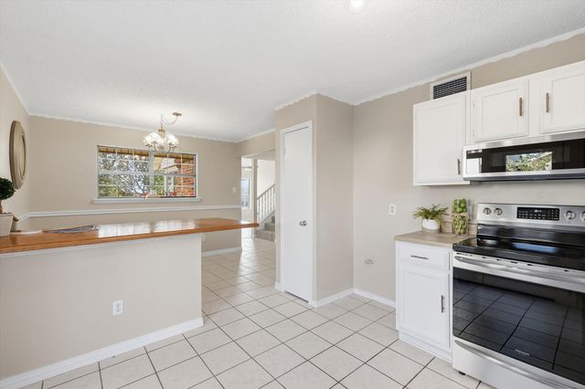 205 Callender Drive, Fort Worth, TX 76108