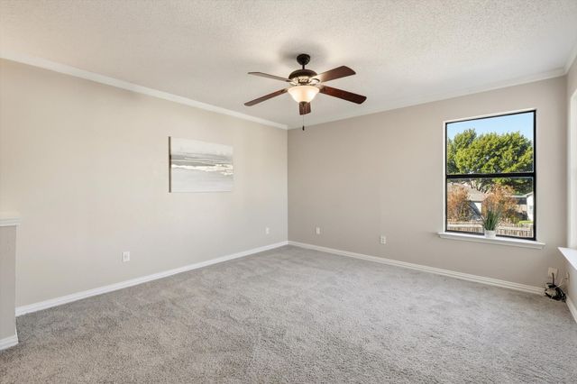 205 Callender Drive, Fort Worth, TX 76108