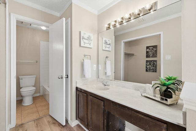 205 Callender Drive, Fort Worth, TX 76108