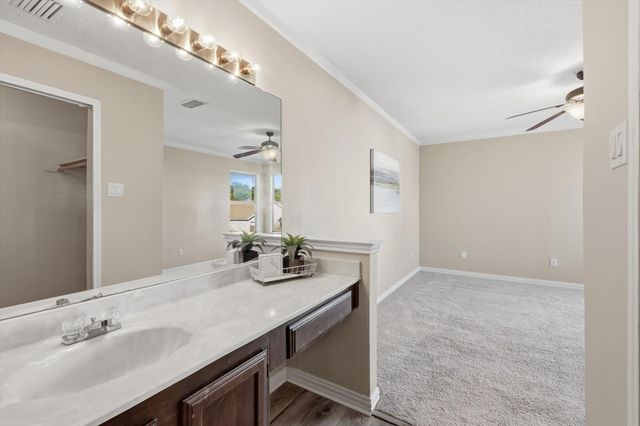 205 Callender Drive, Fort Worth, TX 76108