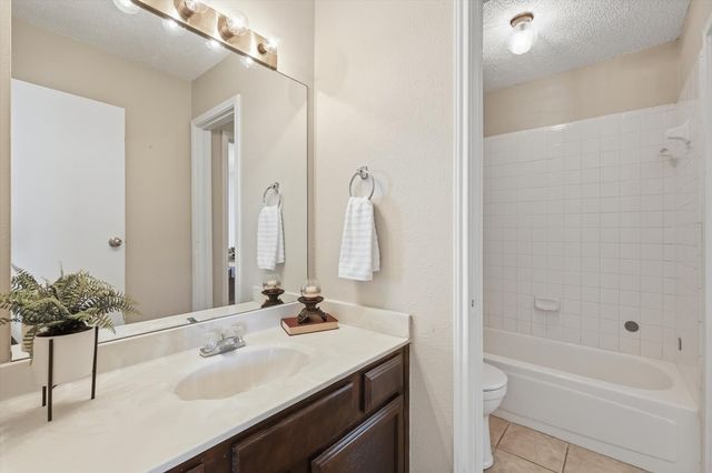 205 Callender Drive, Fort Worth, TX 76108