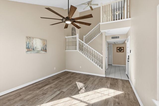 205 Callender Drive, Fort Worth, TX 76108