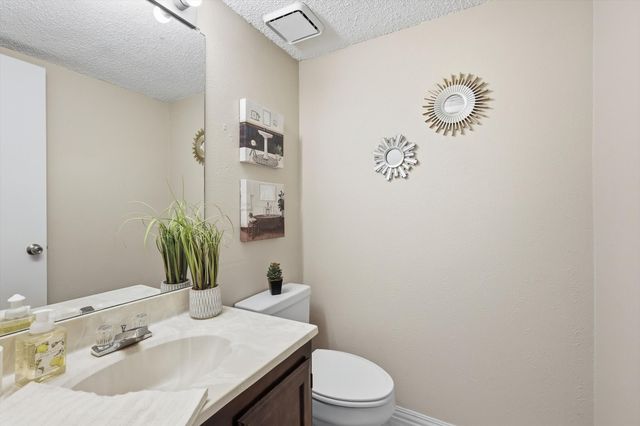 205 Callender Drive, Fort Worth, TX 76108