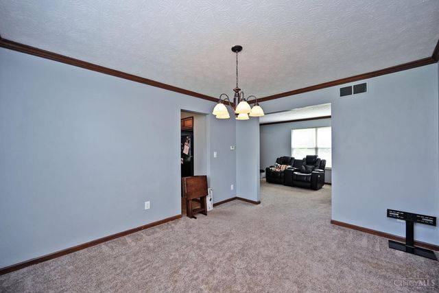 619 Quail Run Road, Middletown, OH 45042