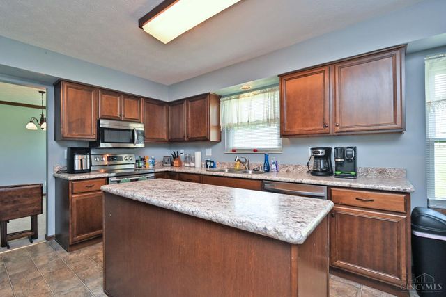 619 Quail Run Road, Middletown, OH 45042