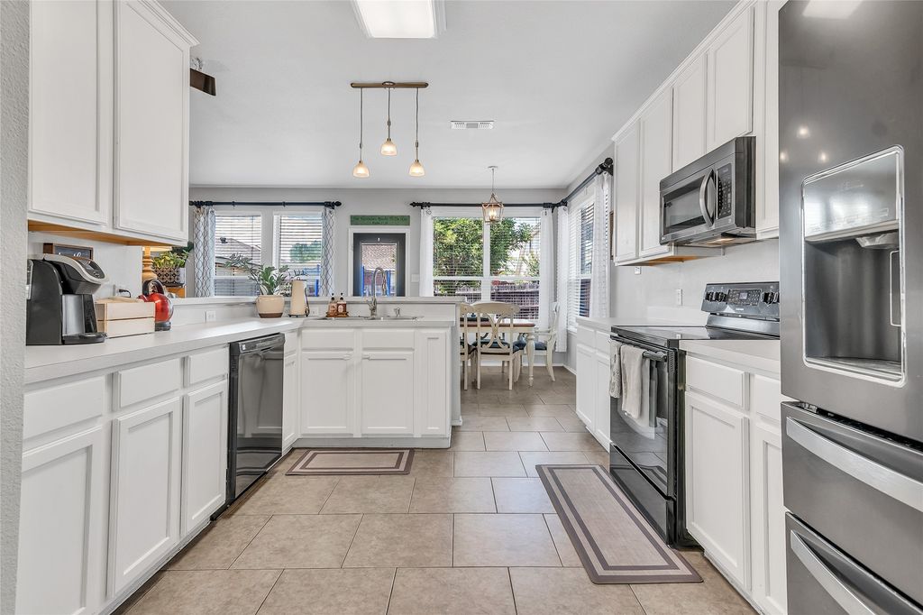 9029 Winding River Drive, Fort Worth, TX 76118