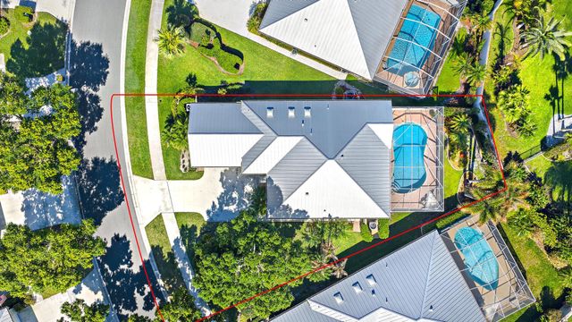 2215 SW Mayflower Drive, Palm City, FL 34990
