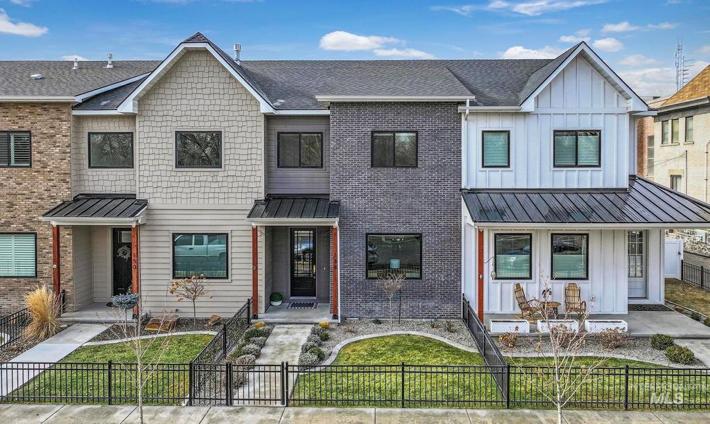 144 4th Ave E, Twin Falls, ID 83301