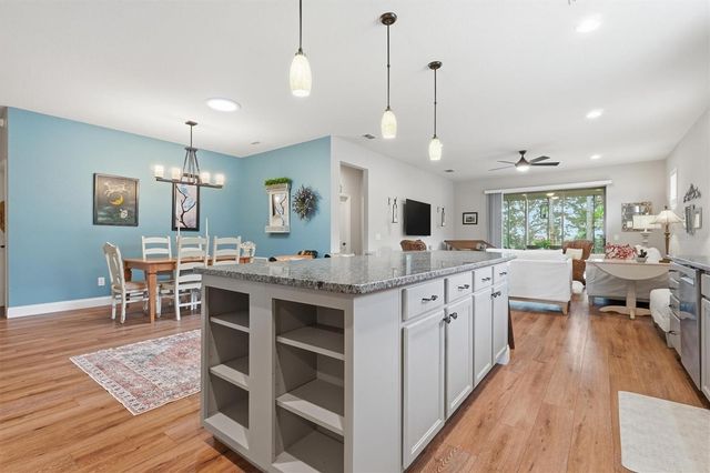 10049 SW 77TH LOOP, Ocala, FL 34481