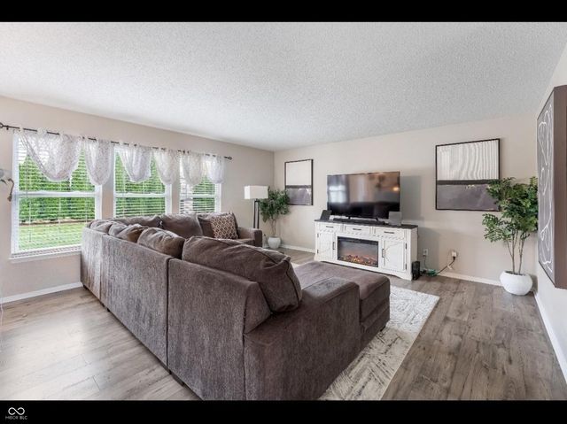 12957 E 131st Street, Fishers, IN 46037