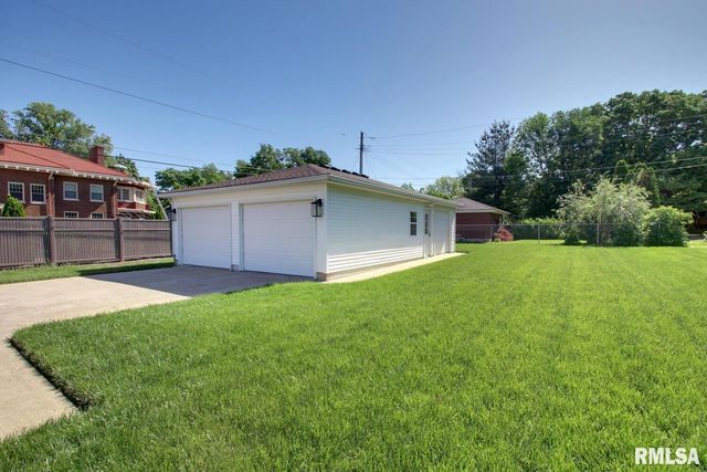 321 S 23RD Street, Quincy, IL 62301