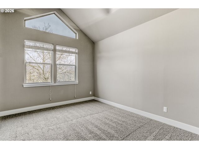 15450 Se ECKERT Ln, Damascus, OR 97089