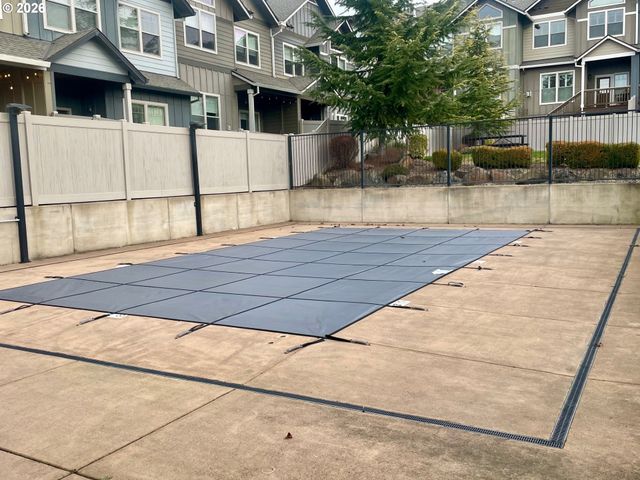 15450 Se ECKERT Ln, Damascus, OR 97089