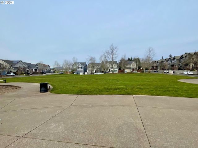 15450 Se ECKERT Ln, Damascus, OR 97089