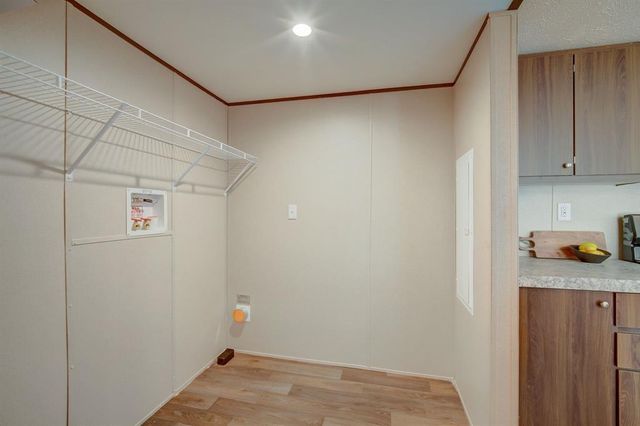 146 Shadow Oak DR, Bastrop, TX 78602