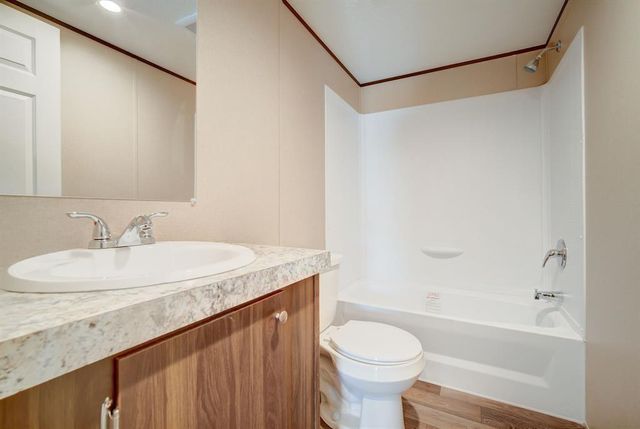 146 Shadow Oak DR, Bastrop, TX 78602