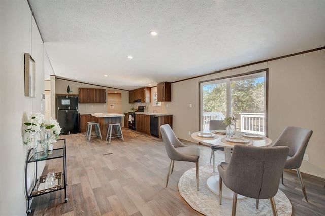 146 Shadow Oak DR, Bastrop, TX 78602