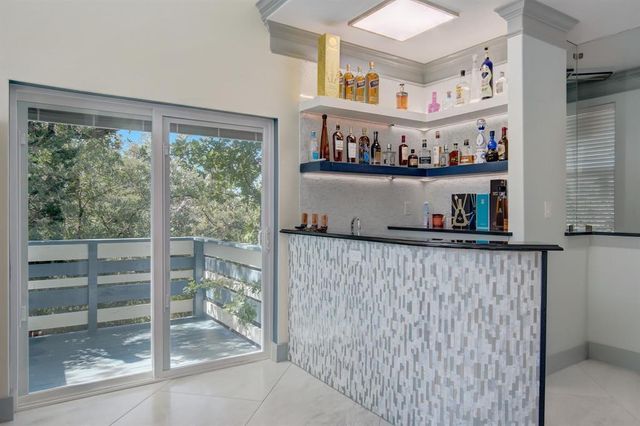 146 Shadow Oak DR, Bastrop, TX 78602