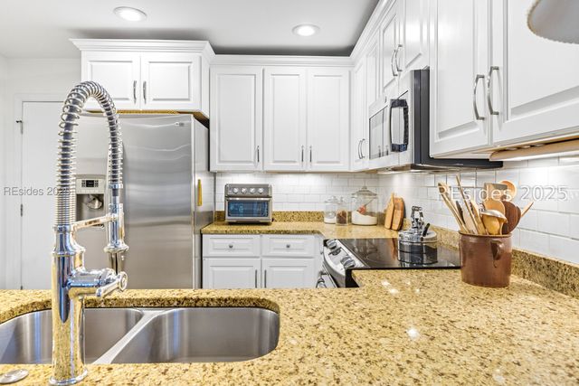 120 High Bluff Rd, Hilton Head Island, SC 29926