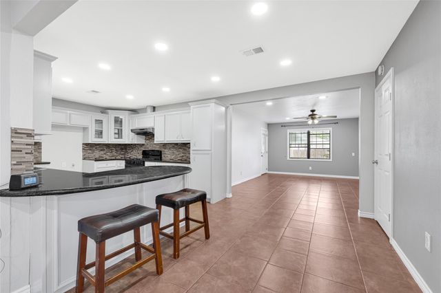 710 Woodhue Street, Channelview, TX 77530