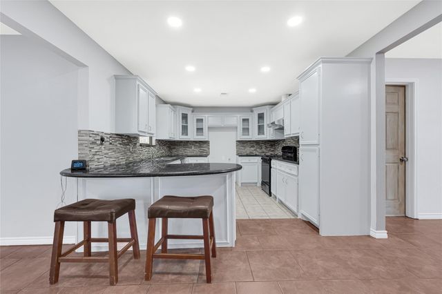 710 Woodhue Street, Channelview, TX 77530