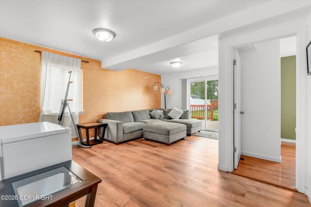 837 E 12th Avenue, Anchorage, AK 99501