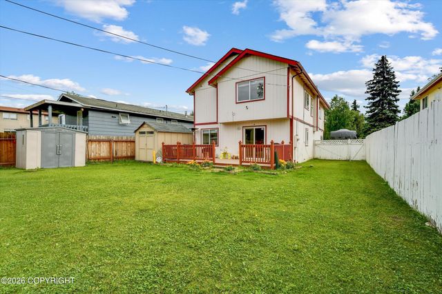837 E 12th Avenue, Anchorage, AK 99501