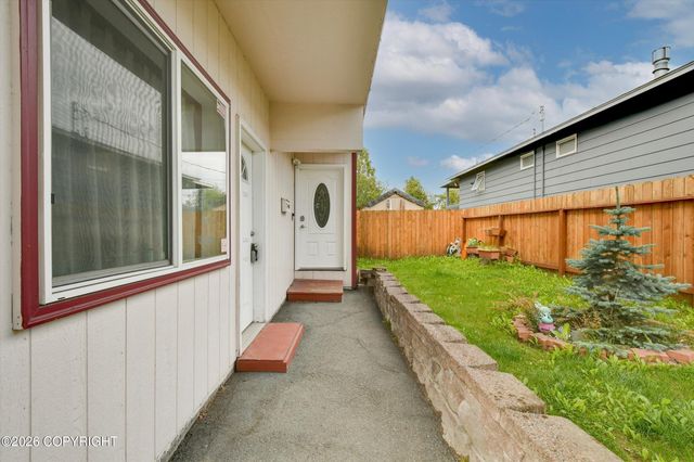 837 E 12th Avenue, Anchorage, AK 99501