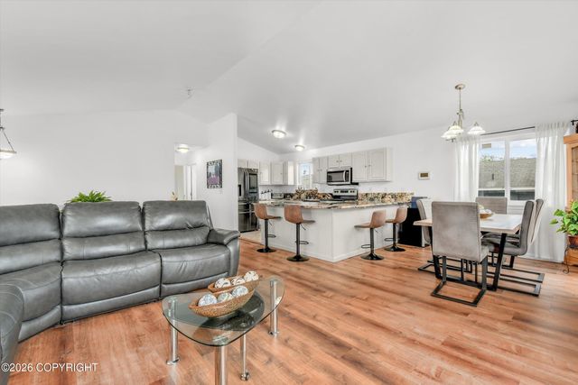 837 E 12th Avenue, Anchorage, AK 99501