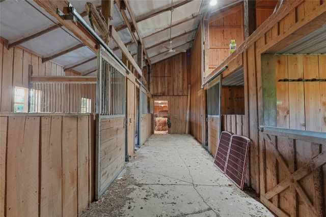 11221 W GREENE Road, Waterford, PA 16441