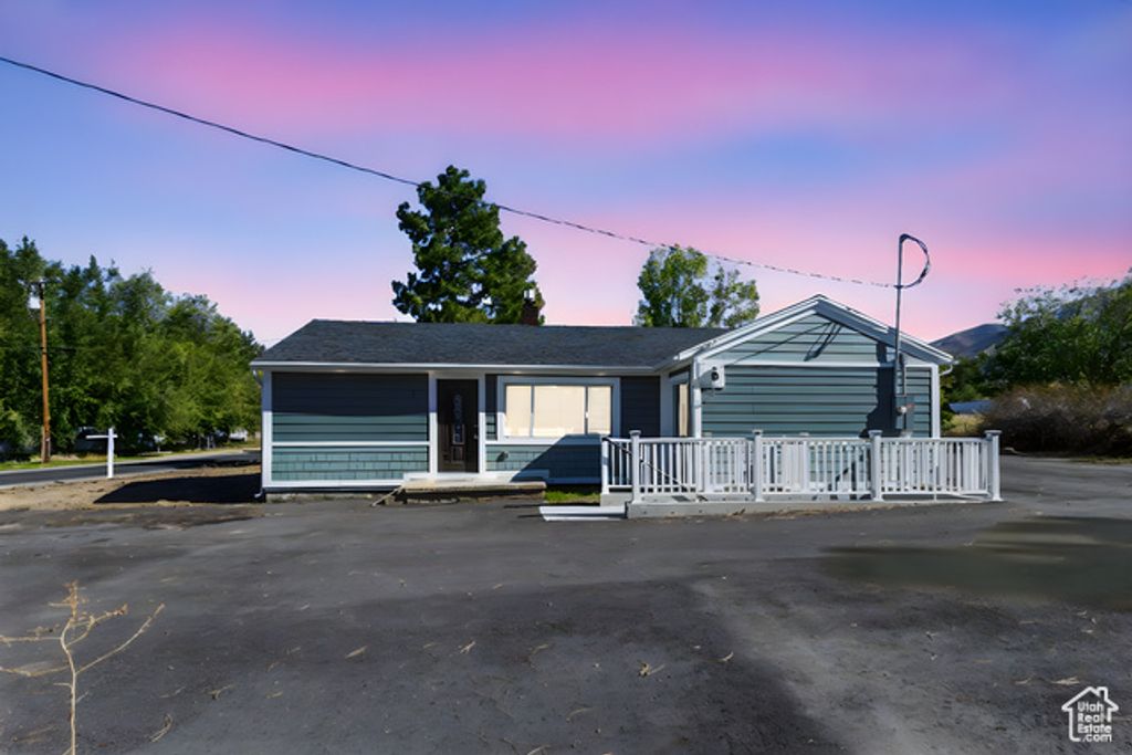 1938 N WALKER RD, Tooele, UT 84074