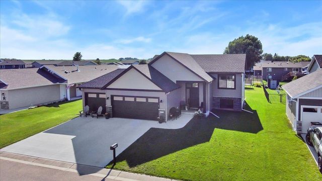 1303 6th Avenue SE, Kasson, MN 55944