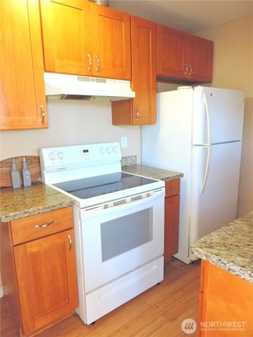 10233 10th Avenue SW, Seattle, WA 98146