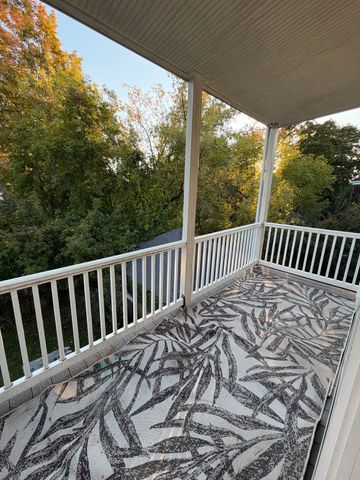 56-58 S Gate Park 1, Newton, MA 02458