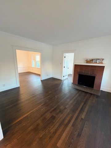 56-58 S Gate Park 1, Newton, MA 02458