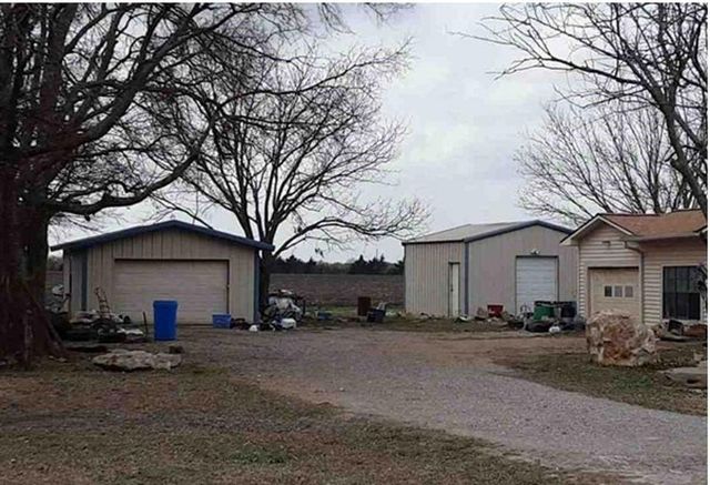 801 N Main Street, Dodd City, TX 75438