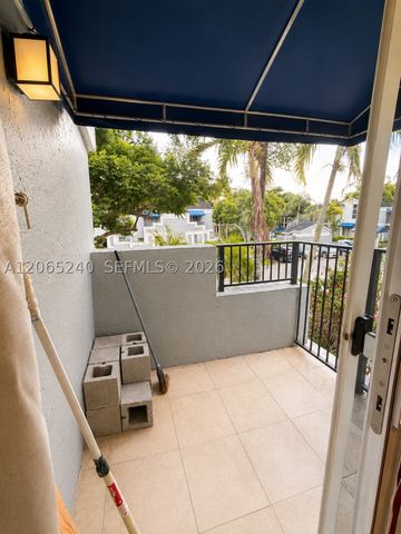 2311 SW 82nd Ter, North Lauderdale, FL 33068