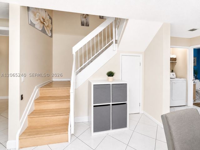 2311 SW 82nd Ter, North Lauderdale, FL 33068