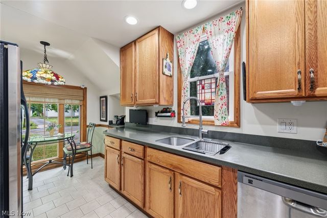3849 Bainbridge Road, Cleveland Heights, OH 44118
