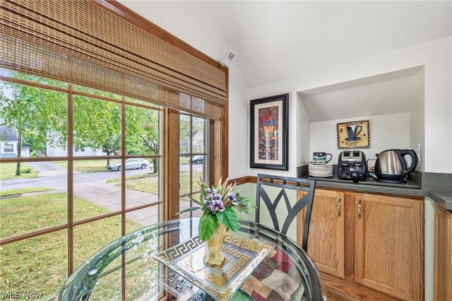 3849 Bainbridge Road, Cleveland Heights, OH 44118