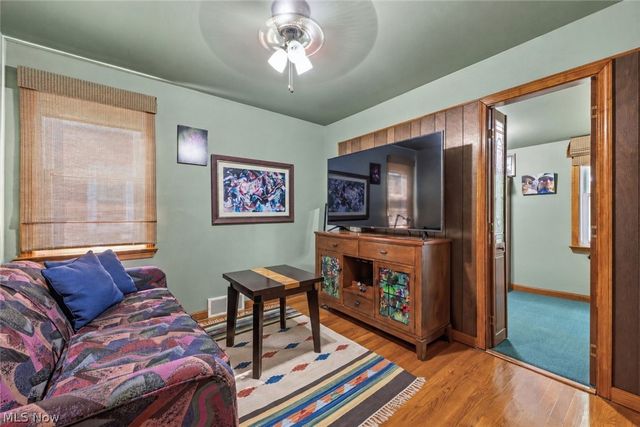 3849 Bainbridge Road, Cleveland Heights, OH 44118