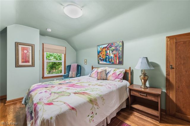 3849 Bainbridge Road, Cleveland Heights, OH 44118