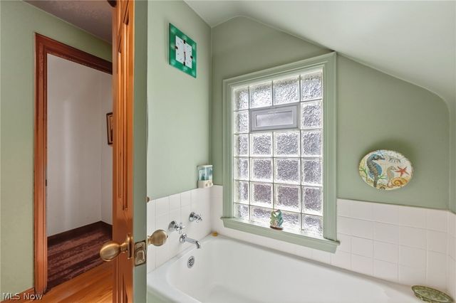 3849 Bainbridge Road, Cleveland Heights, OH 44118
