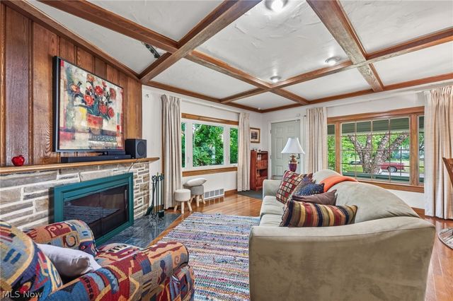 3849 Bainbridge Road, Cleveland Heights, OH 44118