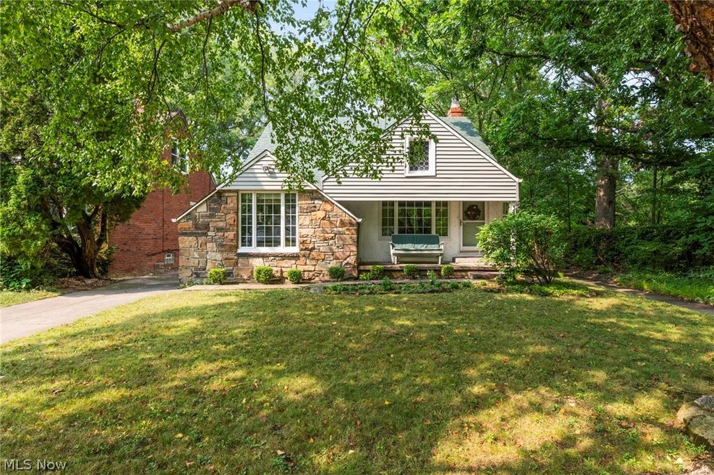 3849 Bainbridge Road, Cleveland Heights, OH 44118