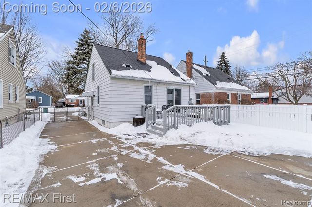 3313 Alice Street, Dearborn, MI 48124