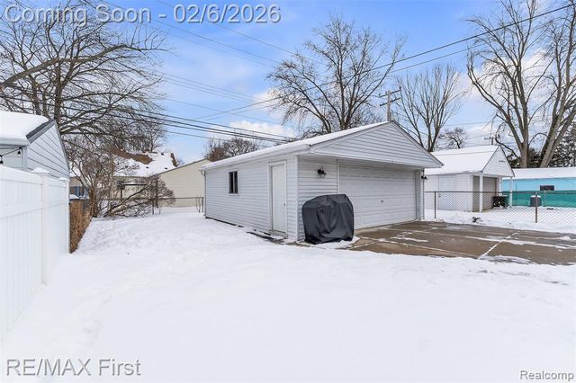 3313 Alice Street, Dearborn, MI 48124
