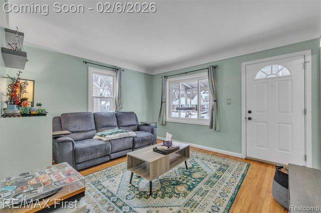 3313 Alice Street, Dearborn, MI 48124