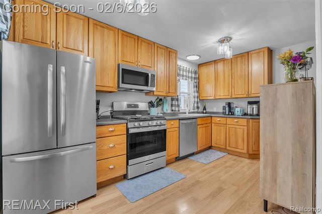 3313 Alice Street, Dearborn, MI 48124